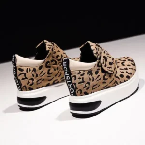 Navrina Women Fashion Wedge Leopard Leopard Sneakers