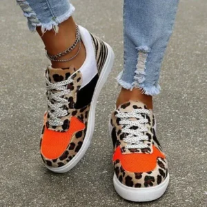 Navrina Fashionable Round Toe Lace-Up Sneakers